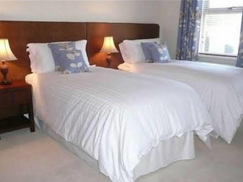 Grove House B And B Solihull Exteriör bild